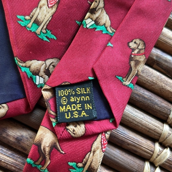 Chocolate Labrador Silk Tie by Alynn Neckwear – Made in USA
Preloved - Picture 6 of 7